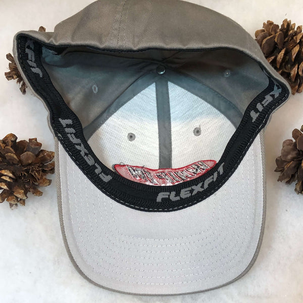 NWOT Whip Em Baits Fishing Yupoong Flexfit Hat