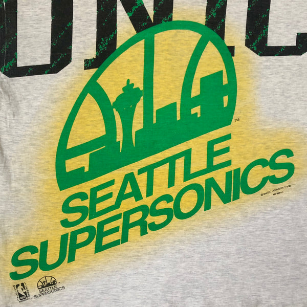 Vintage NBA Seattle Supersonics Magic Johnson T's T-Shirt (L)