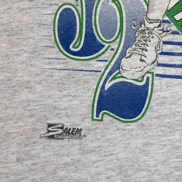 Vintage NBA Minnesota Timberwolves Christian Laettner Salem Sportswear Caricature T-Shirt (L)