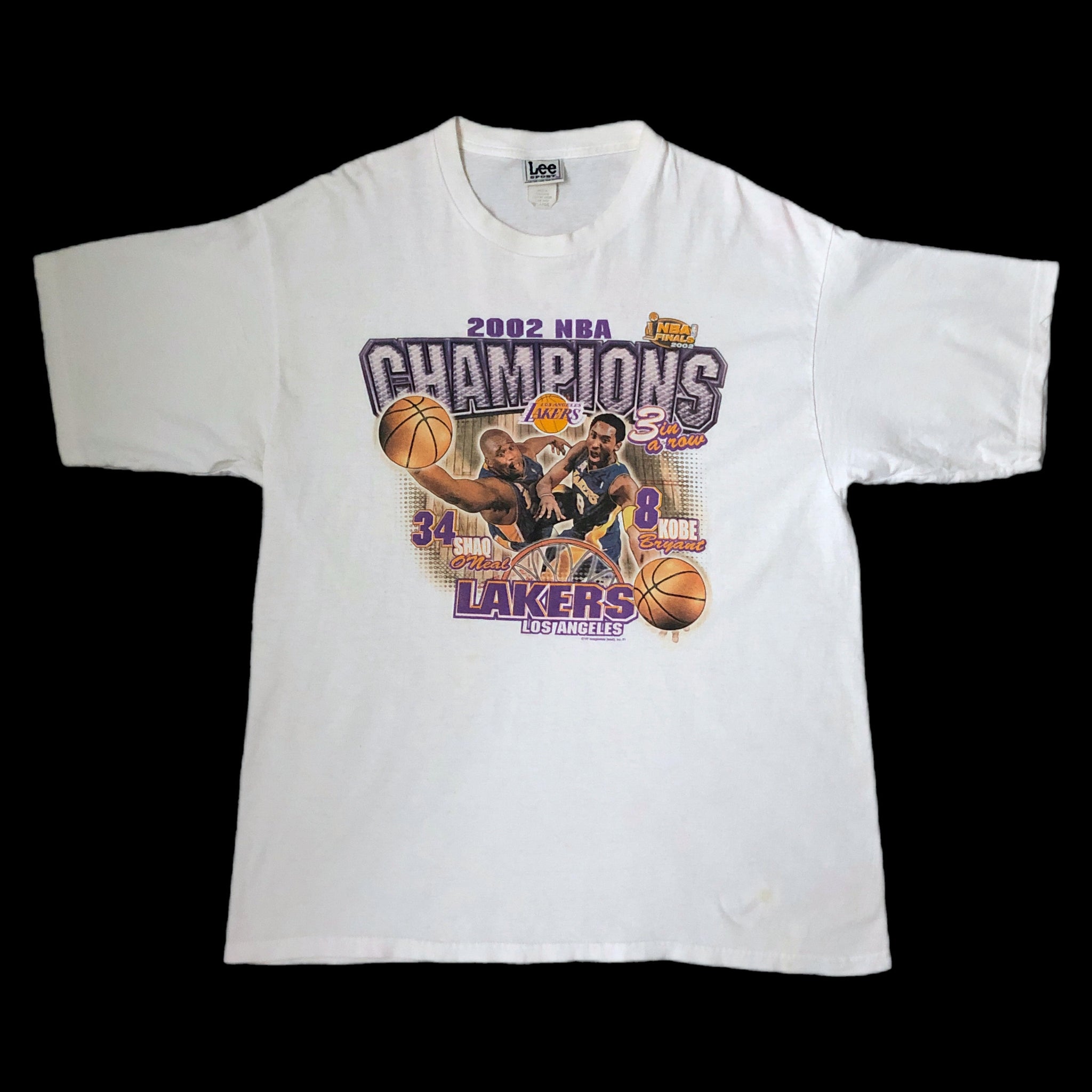 Vintage NBA Los Angeles Lakers 2002 Champions Shaquille O'Neal Kobe Bryant T-Shirt (XL)