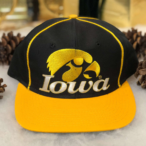 Vintage NCAA Iowa Hawkeyes The Game Twill Snapback Hat