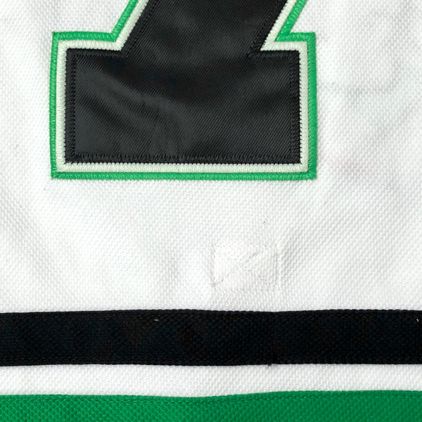 NCAA UND North Dakota Fighting Sioux TJ Oshie Reebok Hockey Jersey (Size 52)