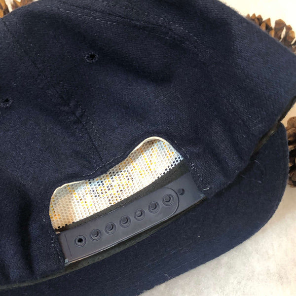 Vintage NCAA Navy Midshipmen Snapback Hat