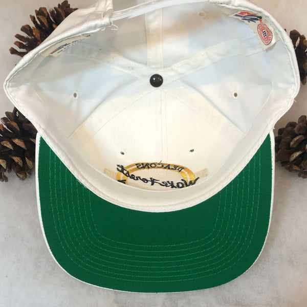 Vintage NCAA Wake Forest Deacons The Game Circle Logo Twill Snapback Hat