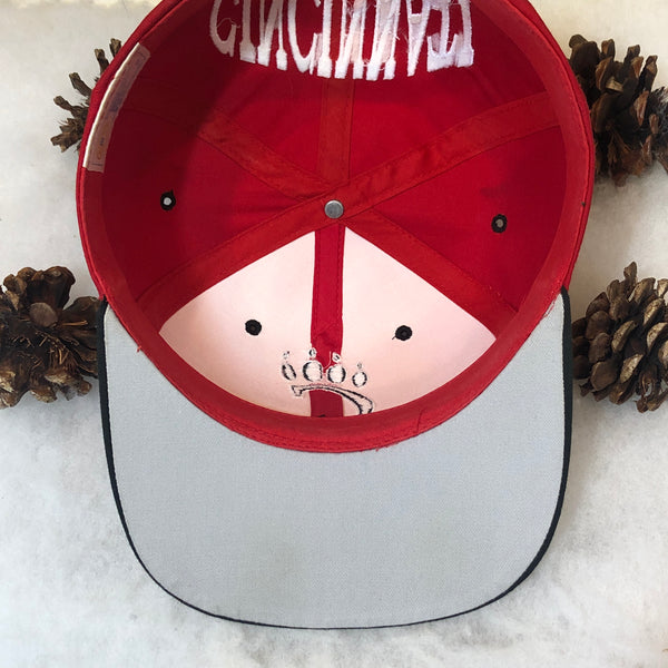Vintage NCAA Cincinnati Bearcats Brim Spellout Twill Snapback Hat