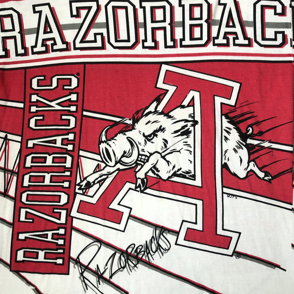 Vintage NCAA Arkansas Razorbacks Magic Johnson T's All Over Print T-Shirt (XL)