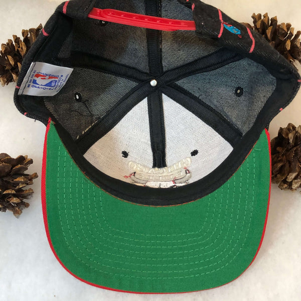 Vintage Deadstock NWOT NBA Chicago Bulls Pinstripe Universal Snapback Hat