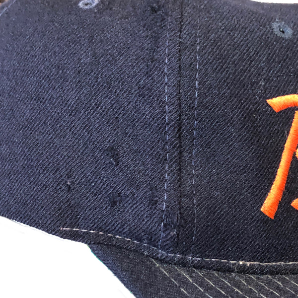 Vintage NFL Chicago Bears Sports Specialties Script Wool Snapback Hat *FLAWED*