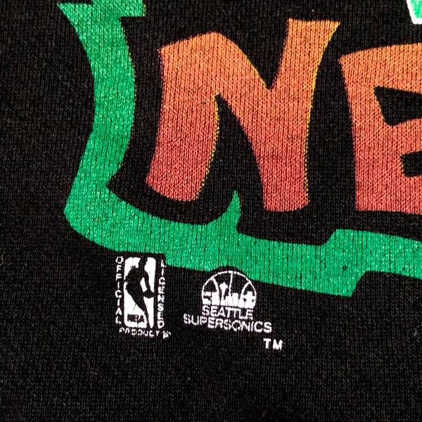 Vintage NBA Seattle Supersonics Net City Bball Rules Graffiti Crewneck Sweatshirt (XL)
