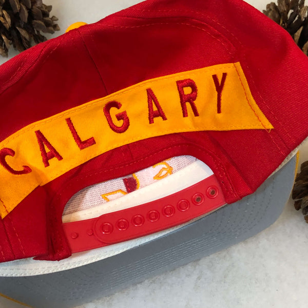 Vintage Deadstock NWT NHL Calgary Flames #1 Apparel Twill Snapback Hat