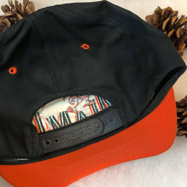 Vintage NCAA Miami Hurricanes Cardinal Cap Twill Snapback Hat
