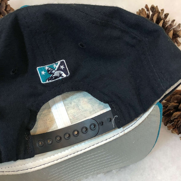 Vintage MiLB Tacoma Rainiers New Era Wool Snapback Hat