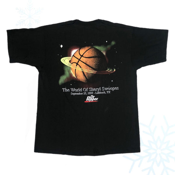 Vintage 1997 WNBA The World of Sheryl Swoopes Dr. Pepper Universal Commitment to Women's Athletics T-Shirt (L)