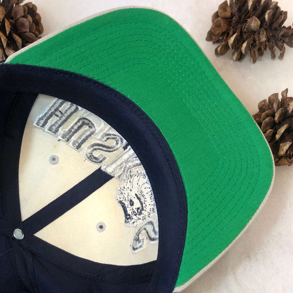 Vintage NCAA UConn Huskies The G Cap Wave Twill Snapback Hat