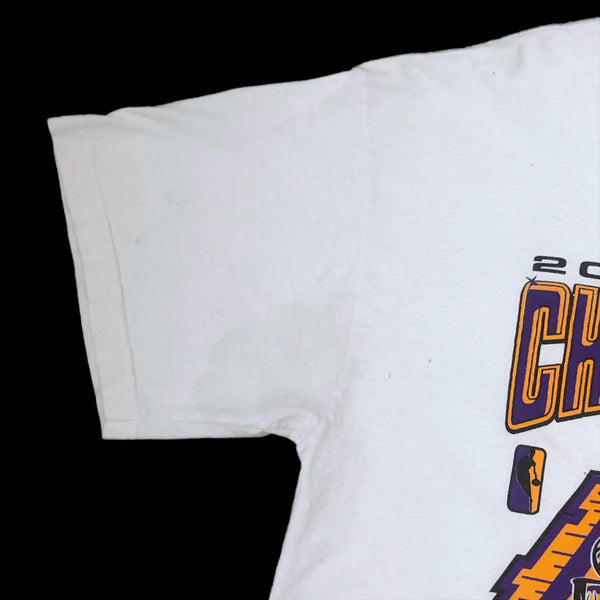 Vintage NBA Los Angeles Lakers 2002 Champions Shaquille O'Neal Coin Bootleg T-Shirt (XL)