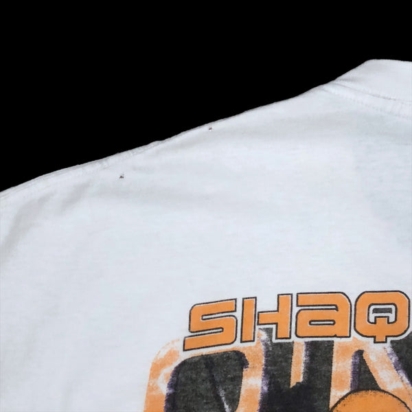Vintage NBA Los Angeles Lakers 2002 Champions Shaquille O'Neal Coin Bootleg T-Shirt (XL)