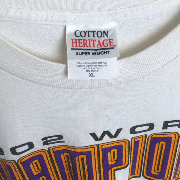 Vintage NBA Los Angeles Lakers 2002 Champions Shaquille O'Neal Coin Bootleg T-Shirt (XL)