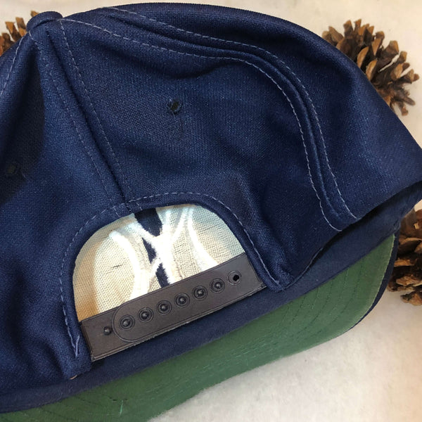 Vintage MLB New York Yankees Universal Snapback Hat