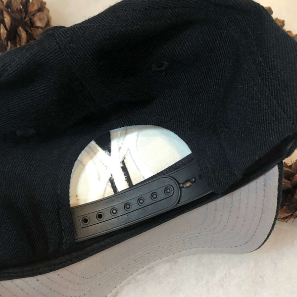 Vintage MLB New York Yankees Logo Athletic PUMA Wool Snapback Hat