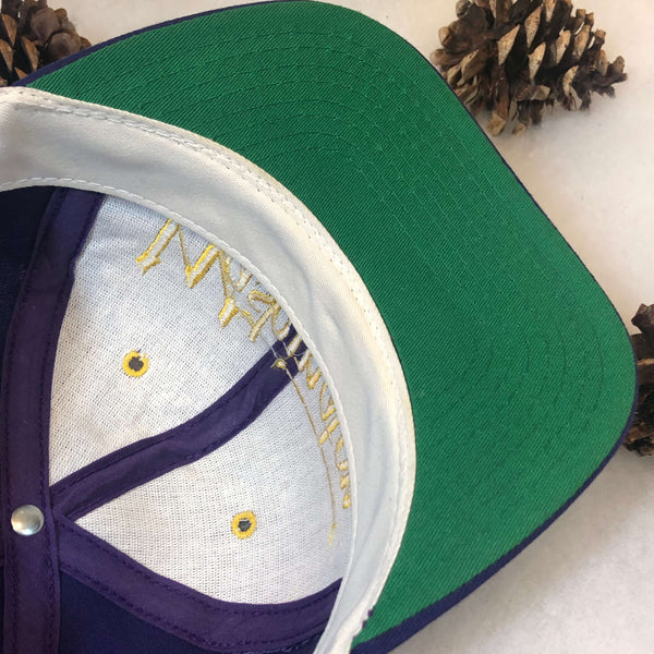 Vintage NCAA Washington Huskies The Game Twill Snapback Hat