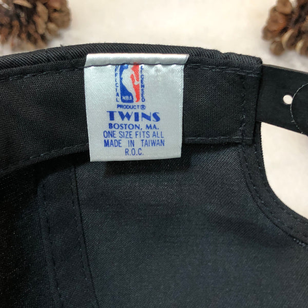 Vintage NBA Chicago Bulls Twins Enterprise Bar Line Twill Snapback Hat