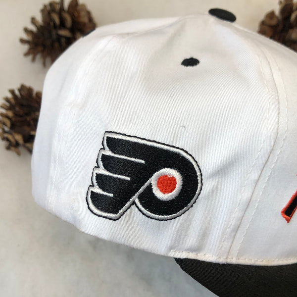 Vintage Deadstock NWT NHL Philadelphia Flyers Sports Specialties Script Twill Snapback Hat