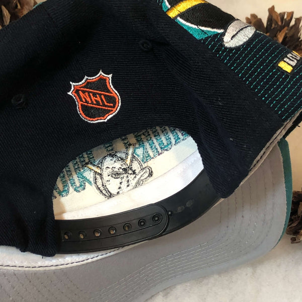 Vintage NHL Anaheim Mighty Ducks Sports Specialties Laser Black Dome Snapback Hat *FLAWED*