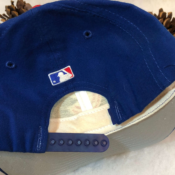 Vintage MLB Chicago Cubs New Era Wool Snapback Hat *BROKEN SNAPS*
