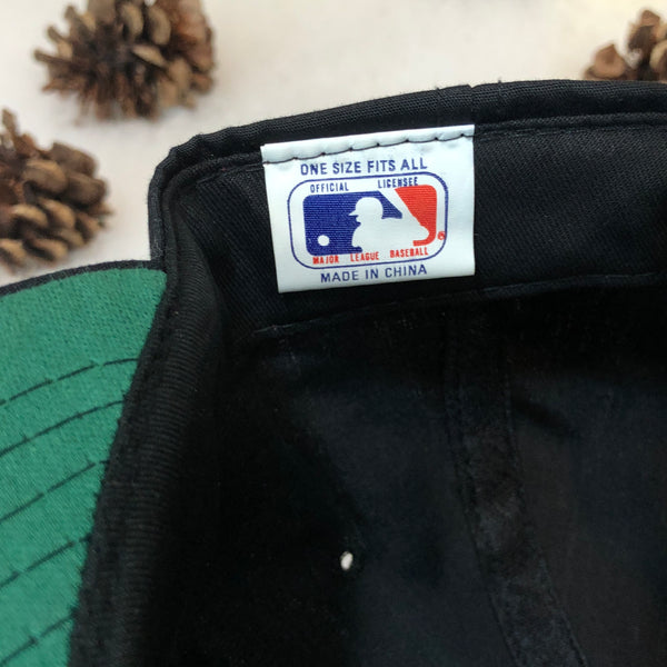 Vintage MLB San Franciso Giants Universal Snapback Hat