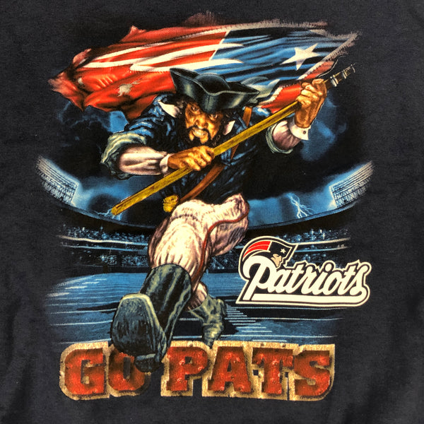 NFL New England Patriots "Go Pats" Graphic Crewneck Sweatshirt (L)
