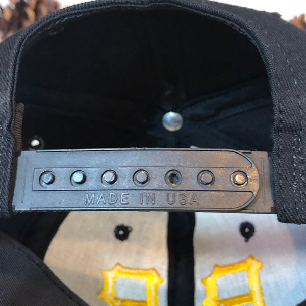 Vintage MLB Pittsburgh Pirates P Cap Snapback Hat