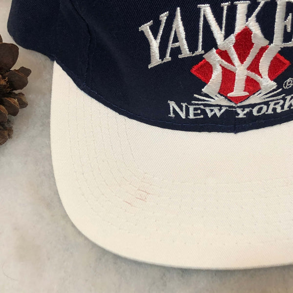 Vintage Deadstock NWOT MLB New York Yankees Signatures Twill Snapback Hat