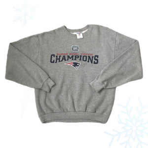 Vintage NFL New England Patriots Super Bowl XXXVIII Champions Crewneck Sweatshirt (M)