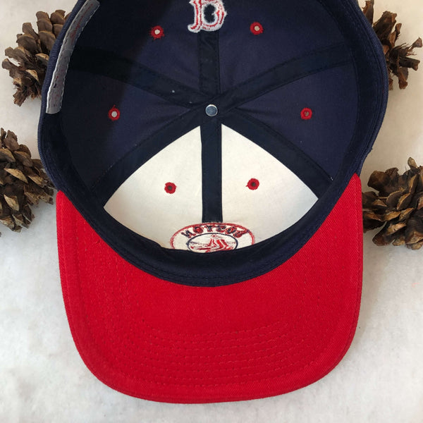 Vintage MLB Boston Red Sox Signatures Strapback Hat