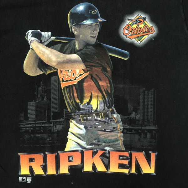 Vintage MLB Baltimore Orioles Cal Ripken Jr. Pro Player T-Shirt (XL)