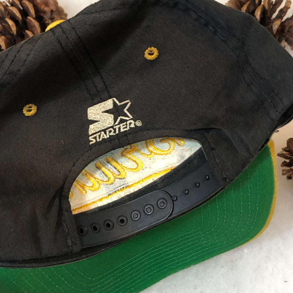 Vintage NHL Boston Bruins Starter Tailsweep Script Twill Snapback Hat
