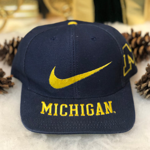 Vintage NCAA Michigan Wolverines Nike Swoosh Snapback Hat