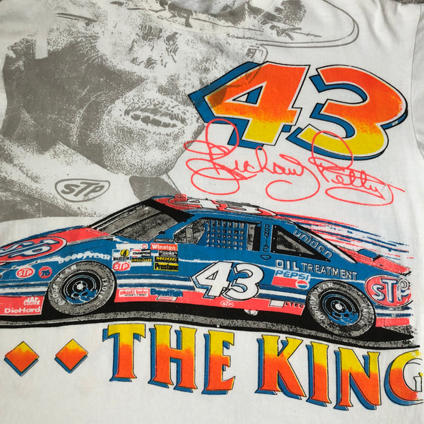 Vintage NASCAR Richard Petty The King All Over Print T-Shirt (XL)