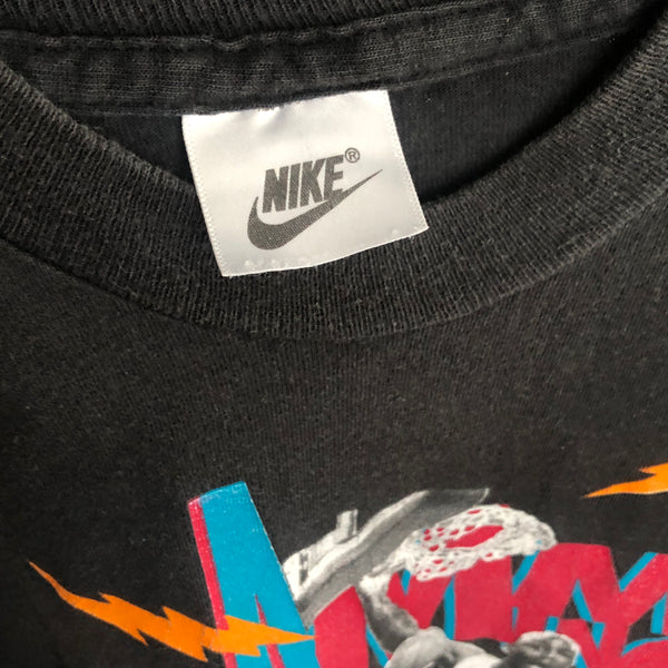Vintage Michael Air Jordan Jamming Frequency Nike T-Shirt (M)