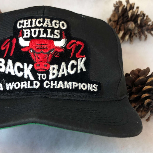 Vintage 1991-92 NBA Chicago Bulls Back-to-Back World Champions Drew Pearson Twill Snapback Hat