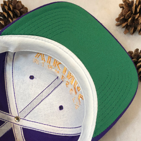 Vintage NFL Minnesota Vikings New Era Wool Snapback Hat