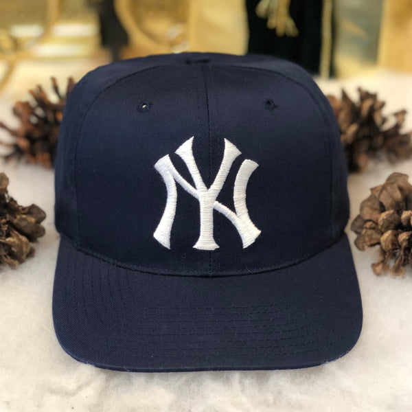 Vintage MLB New York Yankees Twill Snapback Hat