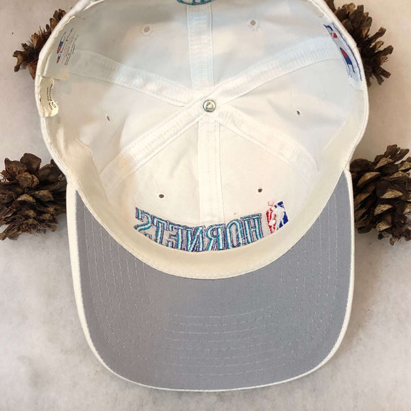 Vintage NBA Charlotte Hornets Champion Snapback Hat