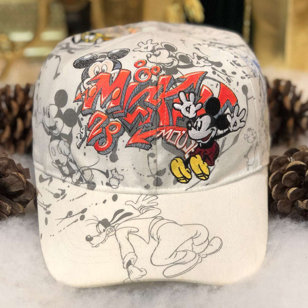 Disney Graffiti Mickey Mouse Goofy Pluto Donald Duck Chip Dale Stretch Fit Hat