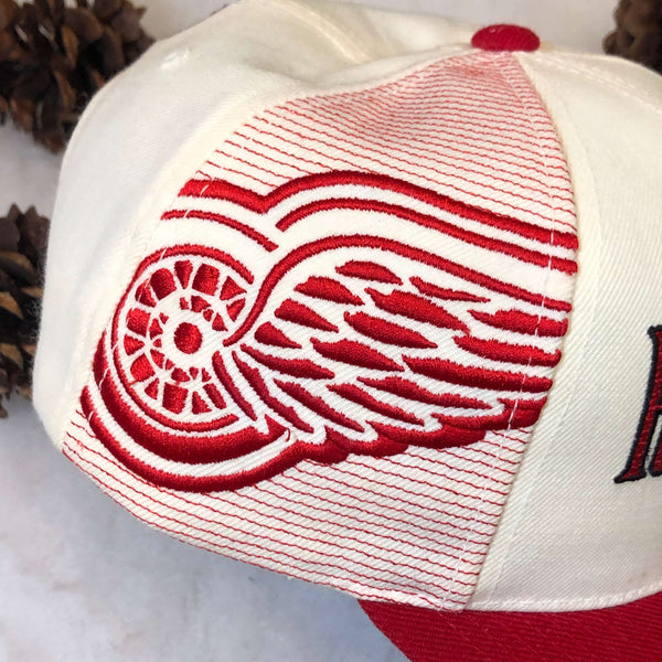 Vintage NHL Detroit Red Wings Sports Specialties Laser Snapback Hat