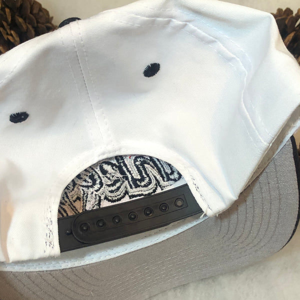 Vintage MLB New York Yankees Script Logo 7 Twill Snapback Hat