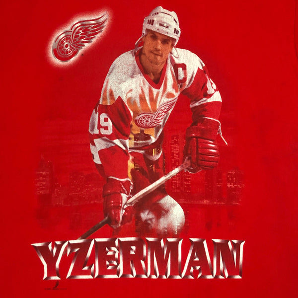 Vintage NHL Detroit Red Wings Steve Yzerman Salem Sportswear T-Shirt (XL)