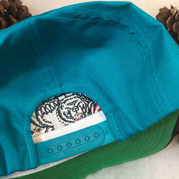 Vintage NBA Vancouver Grizzlies Sports Specialties Plain Logo Twill Snapback Hat