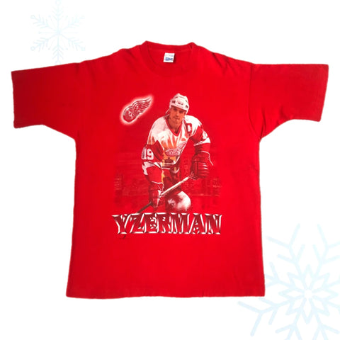 Vintage NHL Detroit Red Wings Steve Yzerman Salem Sportswear T-Shirt (XL)