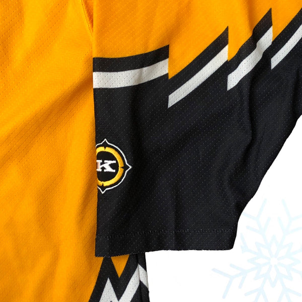 Vintage NHL Boston Bruins Sergei Samsonov Pooh Bear Koho Jersey (L)